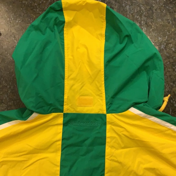 SEATTLE SUPERSONICS MITCHELL AND NESS JACKET - Picture 4 of 4